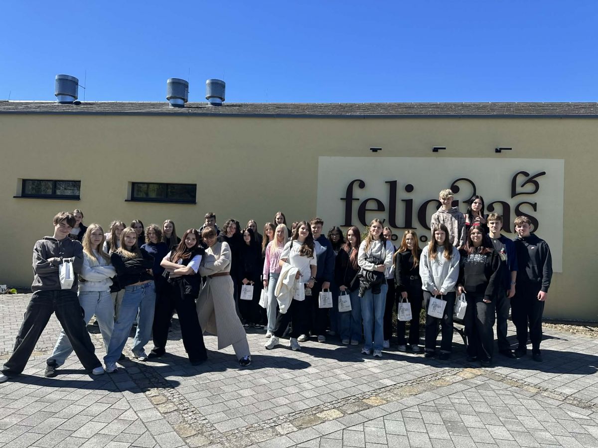 f48bbfed-991b-40f9-9b16-5ddd29fb5a1d (1).jpg